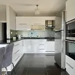 Deniz Manzaralı, Plaja 100 Metre, Luks 3 Daire *