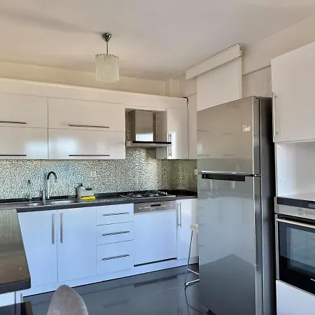Lejlighed Deniz Manzarali, Plaja 100 Metre, Luks 3 *