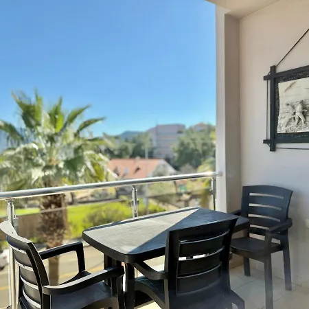 Deniz Manzarali, Plaja 100 Metre, Luks 3 Apartmán
